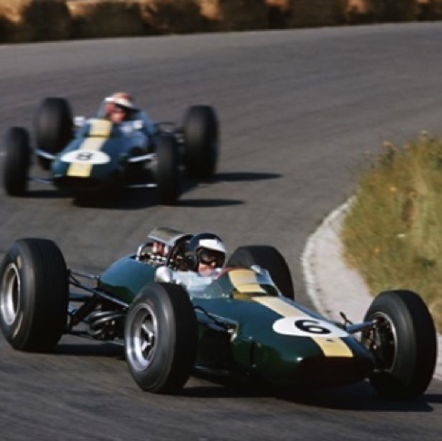 A Zandwoort devant Mike Spence A Zandwoort devant Mike Spence